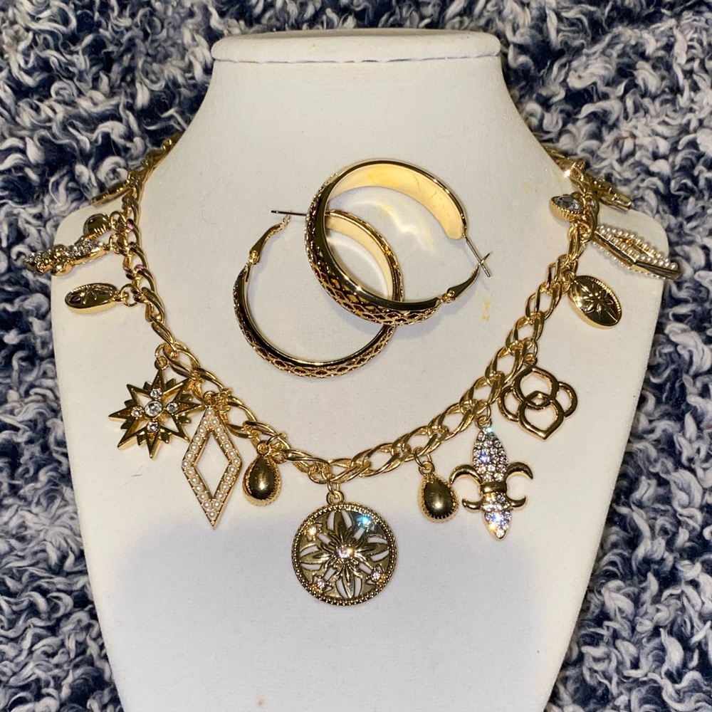 Gold necklace and earring set.